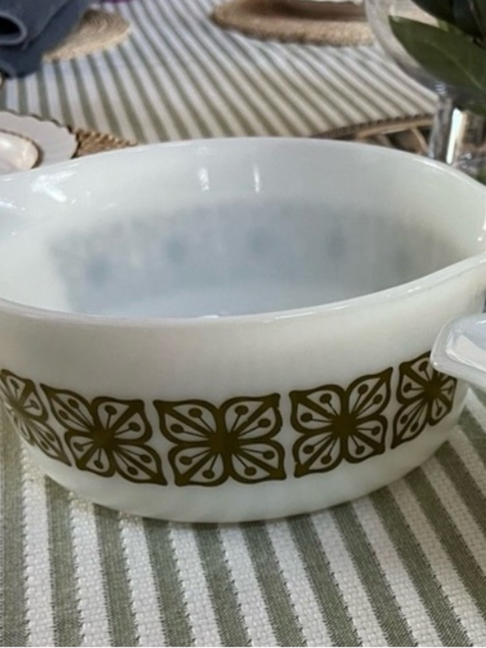 Vintage Pyrex Verde Bowl 2.5 qt 475